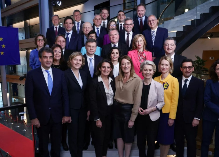 ට්රම්ප්ට මුහුණ දීමට යුරෝපා සංගමයත් කඳවුරු බඳී !